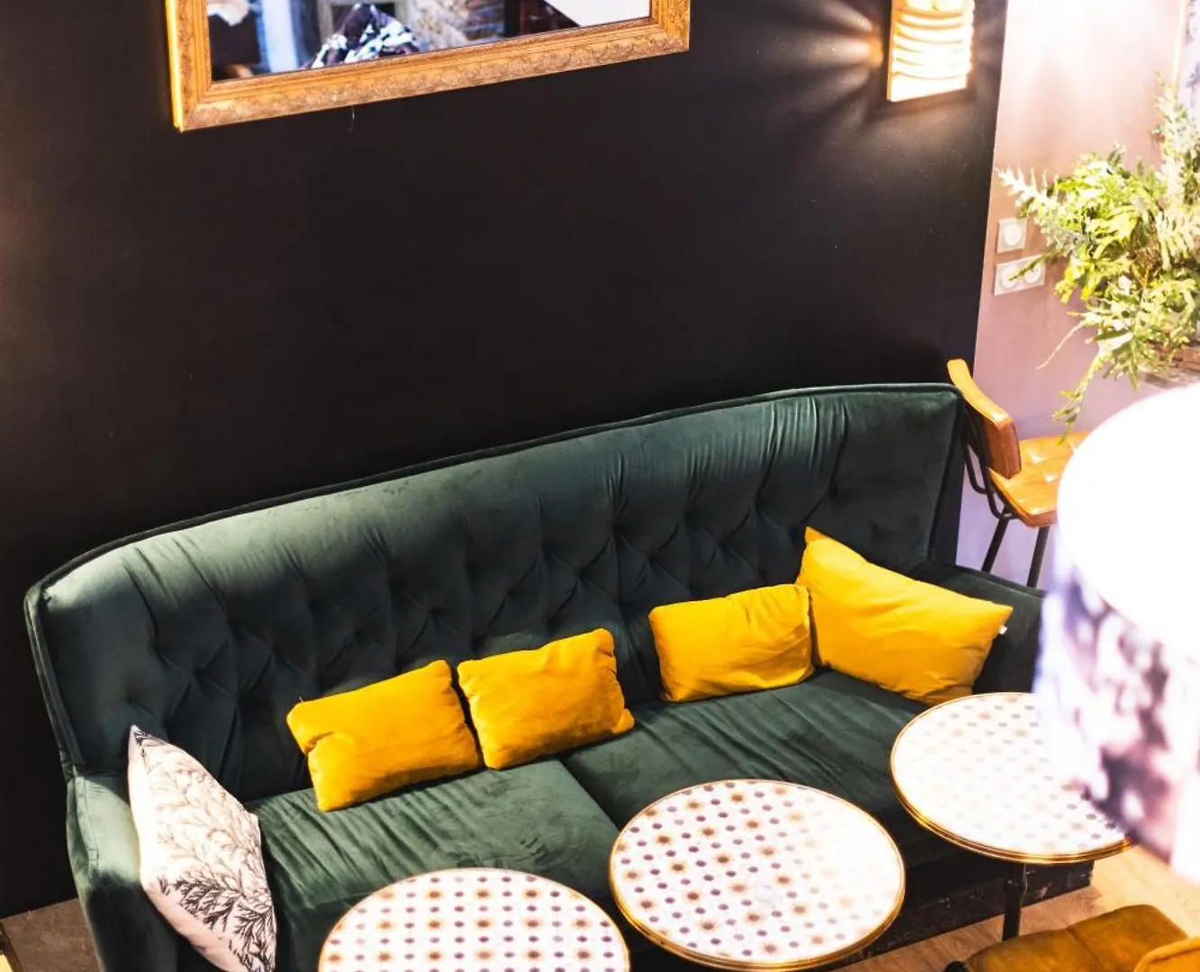 Maison Seignou Azet Bed & Breakfast